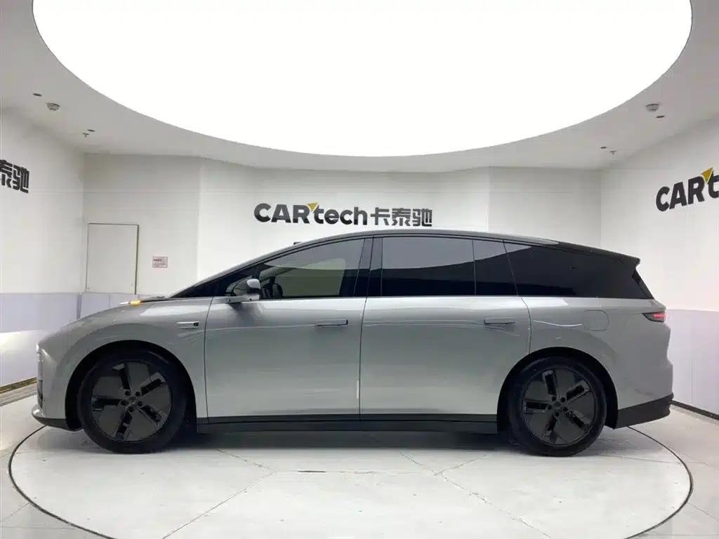 Li Auto i8 2025 Standard Edition — миниатюра 8