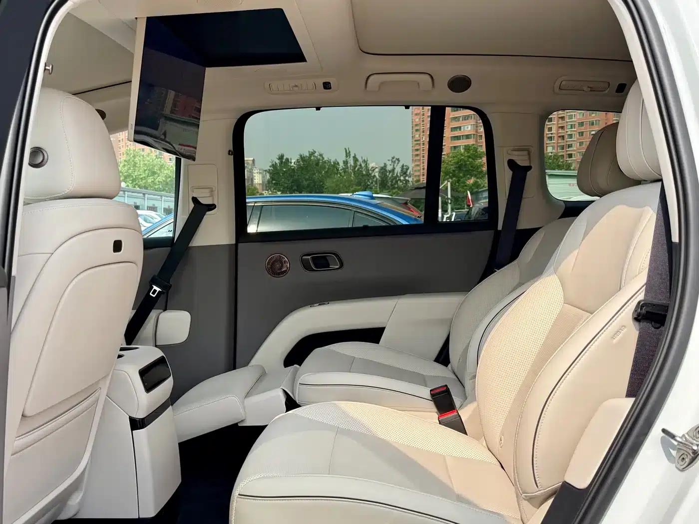 Li Auto i8 2025 Standard Edition — миниатюра 16