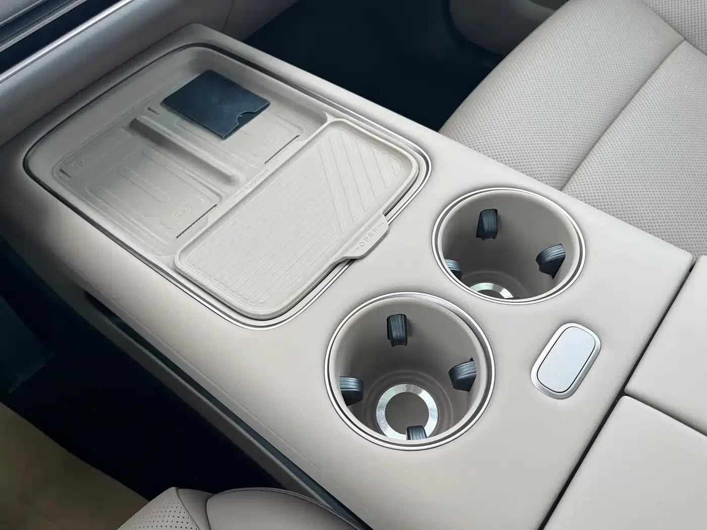Li Auto i8 2025 Standard Edition — миниатюра 16