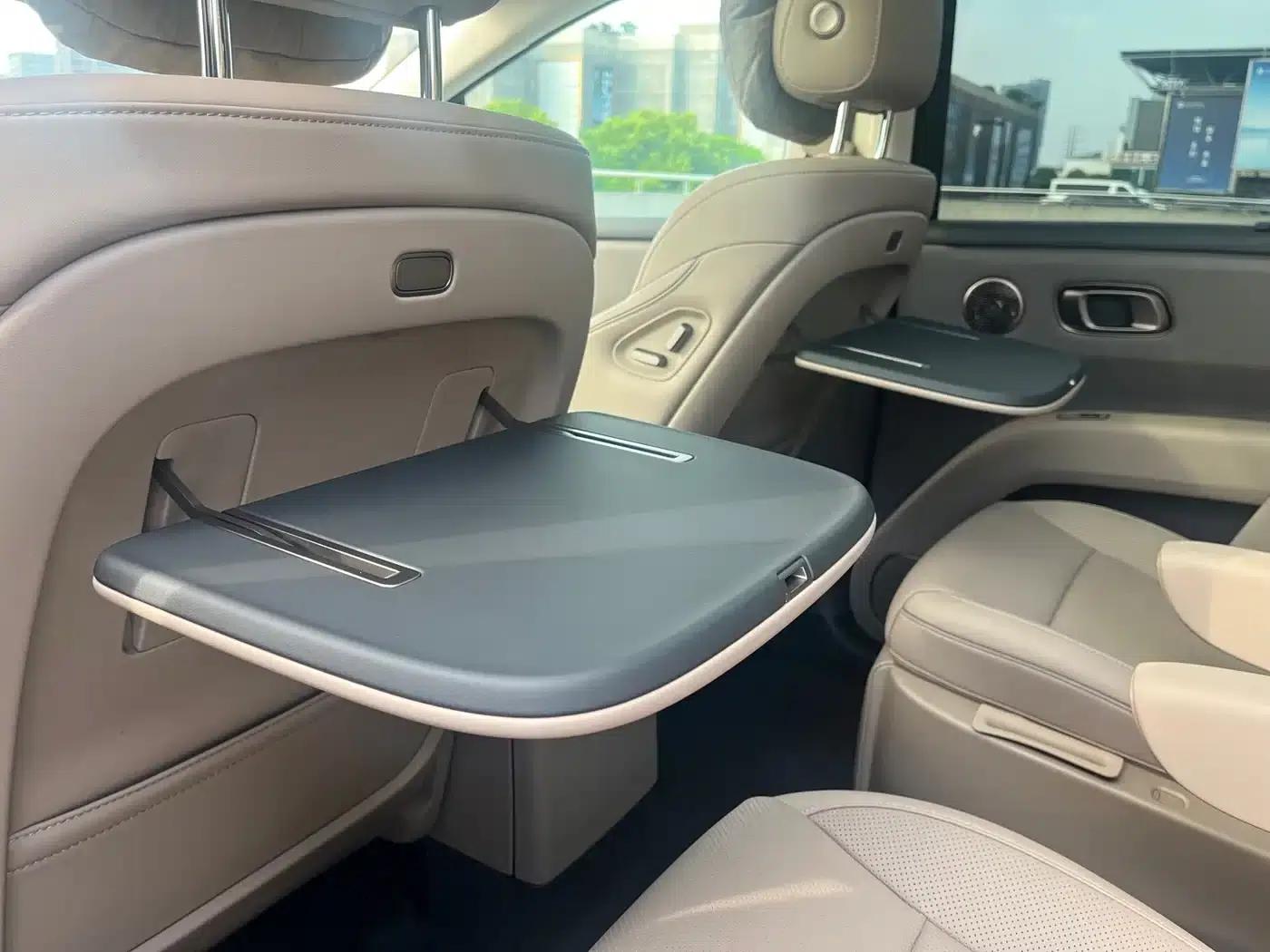 Li Auto i8 2025 Standard Edition — миниатюра 17