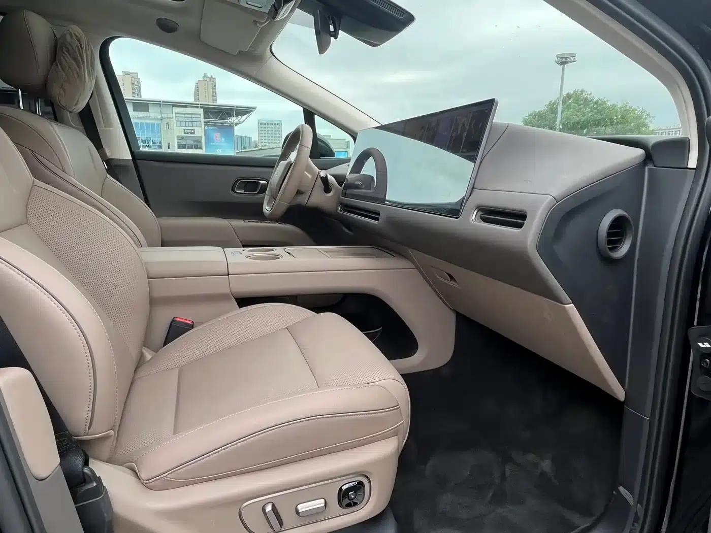 Li Auto i8 2025 Standard Edition — миниатюра 10