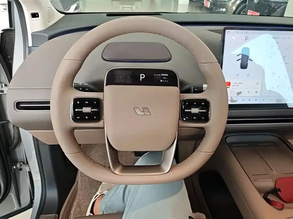 Li Auto i8 2025 Standard Edition — миниатюра 11