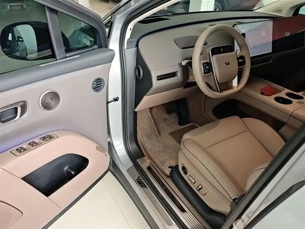 Li Auto i8 2025 Standard Edition — миниатюра 16