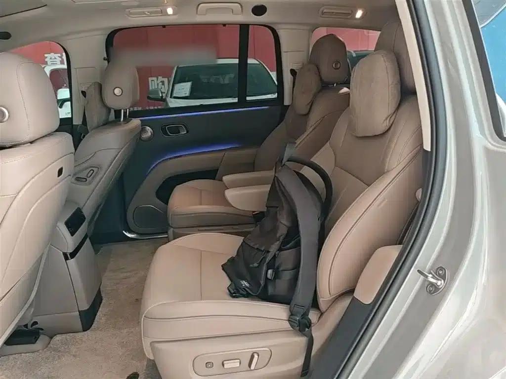 Li Auto i8 2025 Standard Edition — миниатюра 17