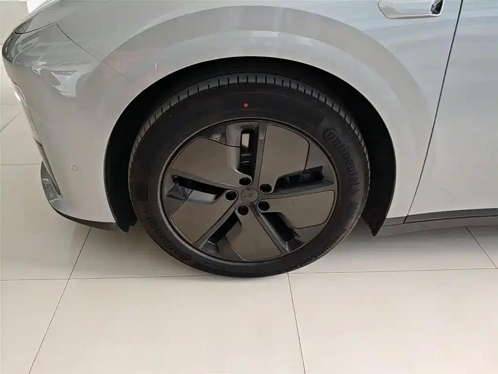 Li Auto i8 2025 Standard Edition — миниатюра 23