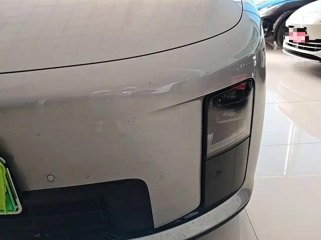 Li Auto i8 2025 Standard Edition — миниатюра 24