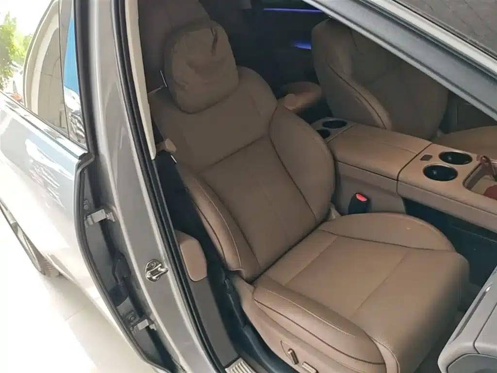 Li Auto i8 2025 Standard Edition — миниатюра 25