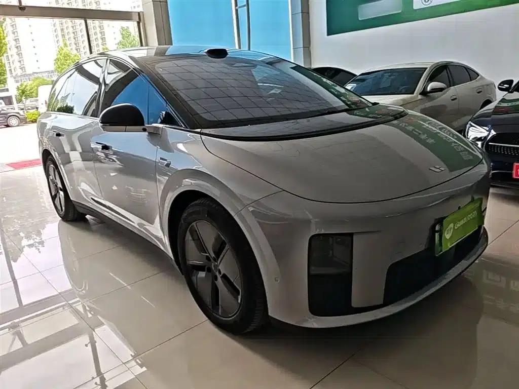 Li Auto i8 2025 Standard Edition — миниатюра 4