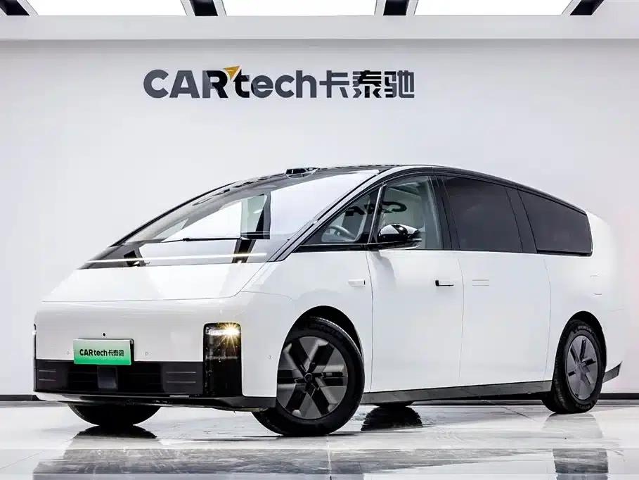 Li Auto MEGA 2025 Home Edition — миниатюра 1