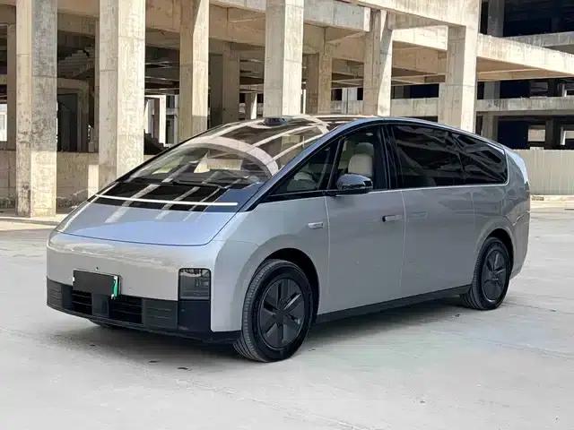Li Auto MEGA 2025 Home Edition