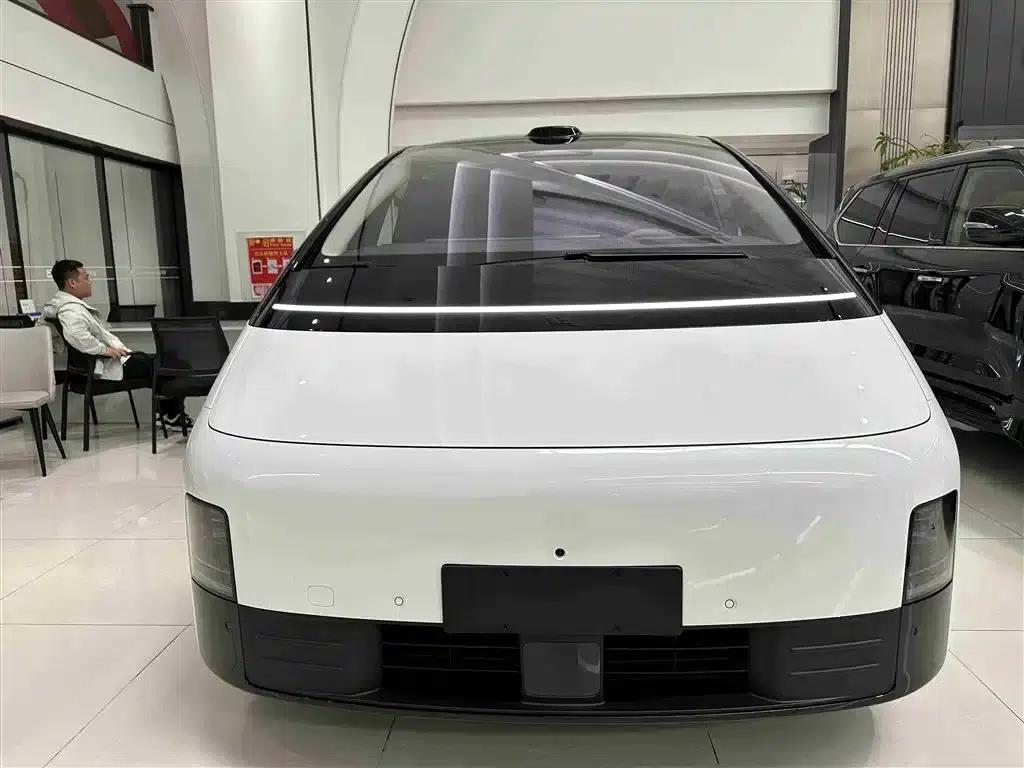 Li Auto MEGA 2025 Home Edition — миниатюра 2
