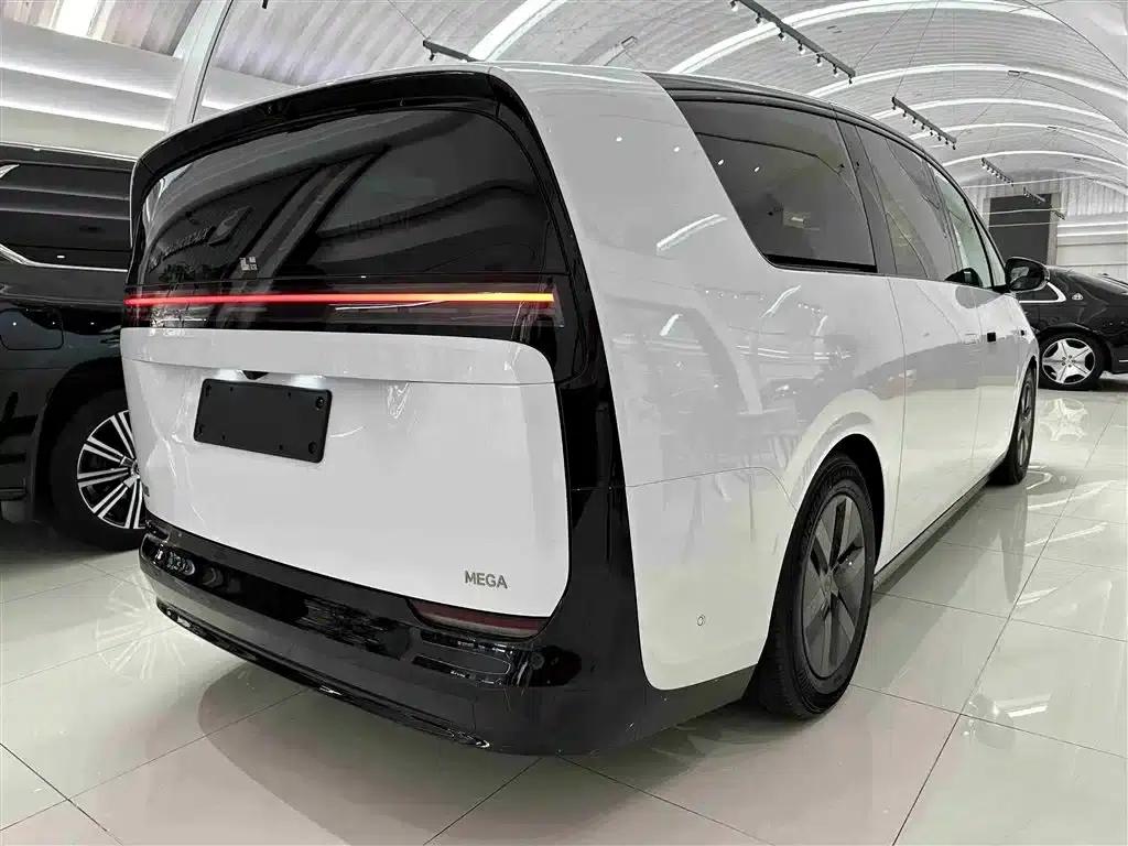 Li Auto MEGA 2025 Home Edition — миниатюра 11