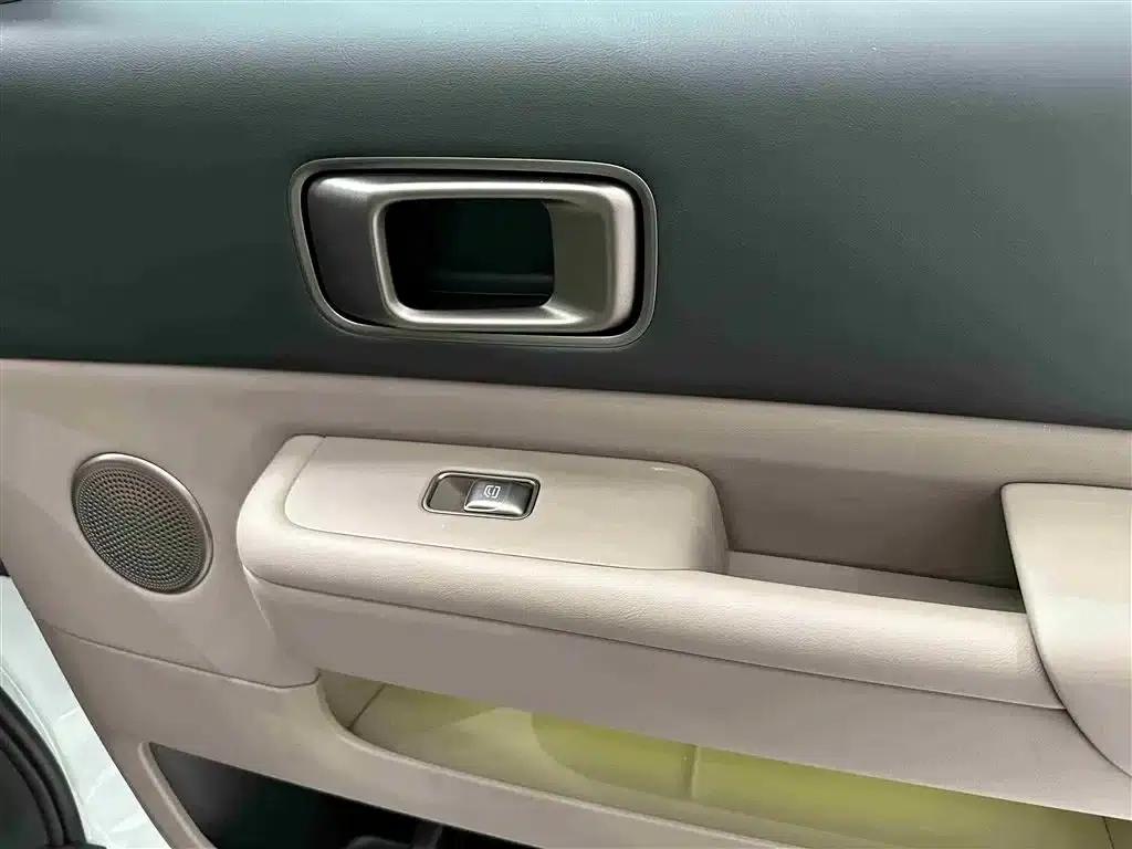 Li Auto MEGA 2025 Home Edition — миниатюра 13
