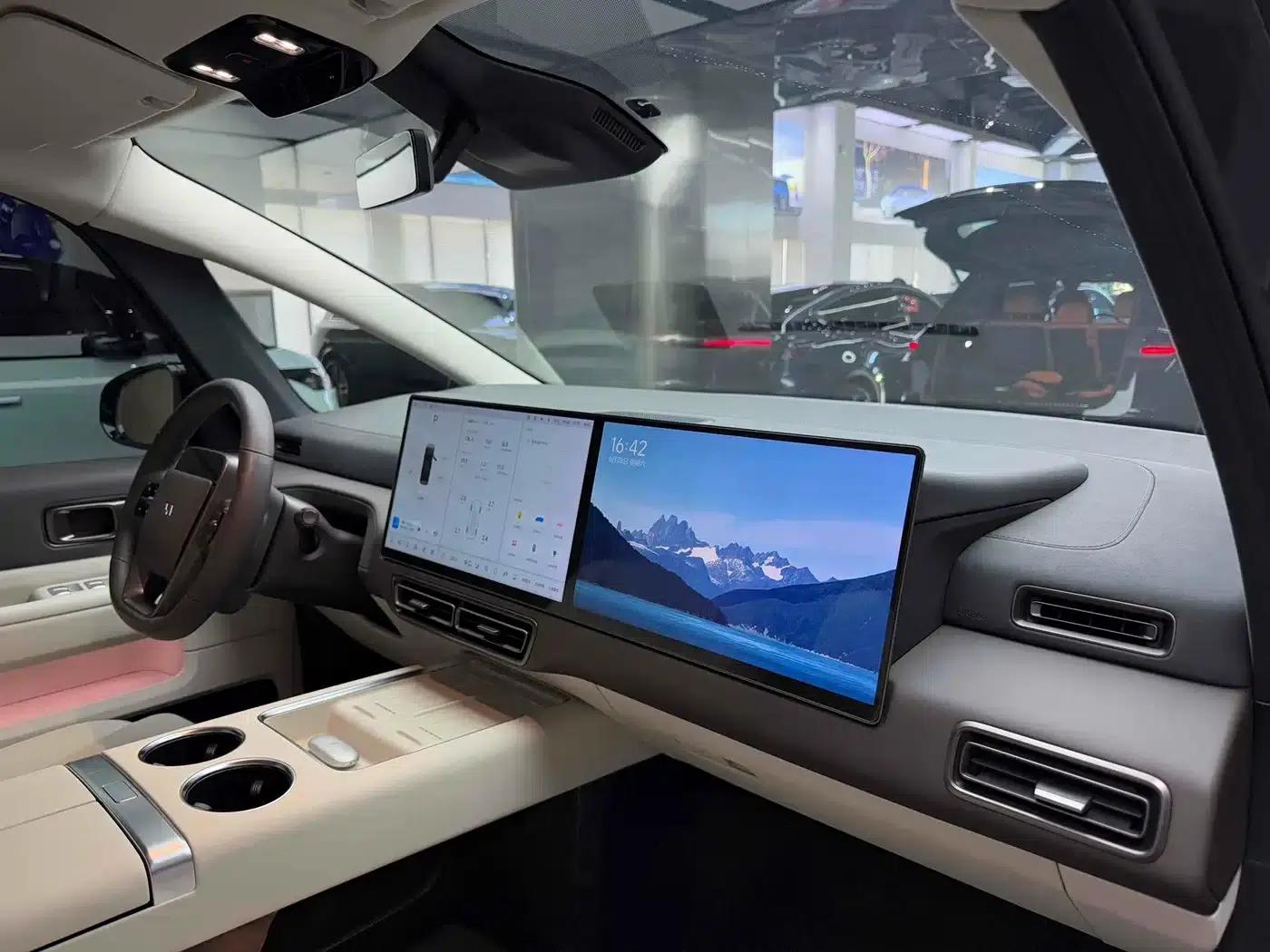 Li Auto MEGA 2024 Ultra — миниатюра 12