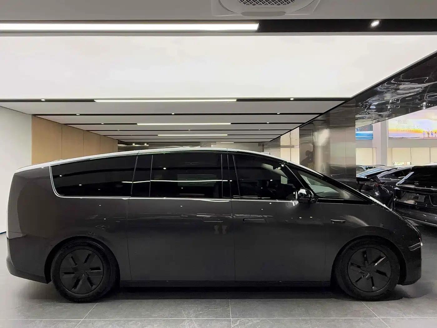 Li Auto MEGA 2024 Ultra — миниатюра 13