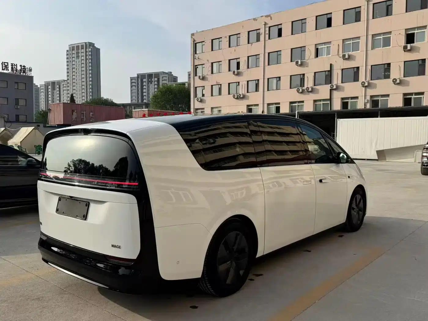Li Auto MEGA 2025 Home Edition — миниатюра 6