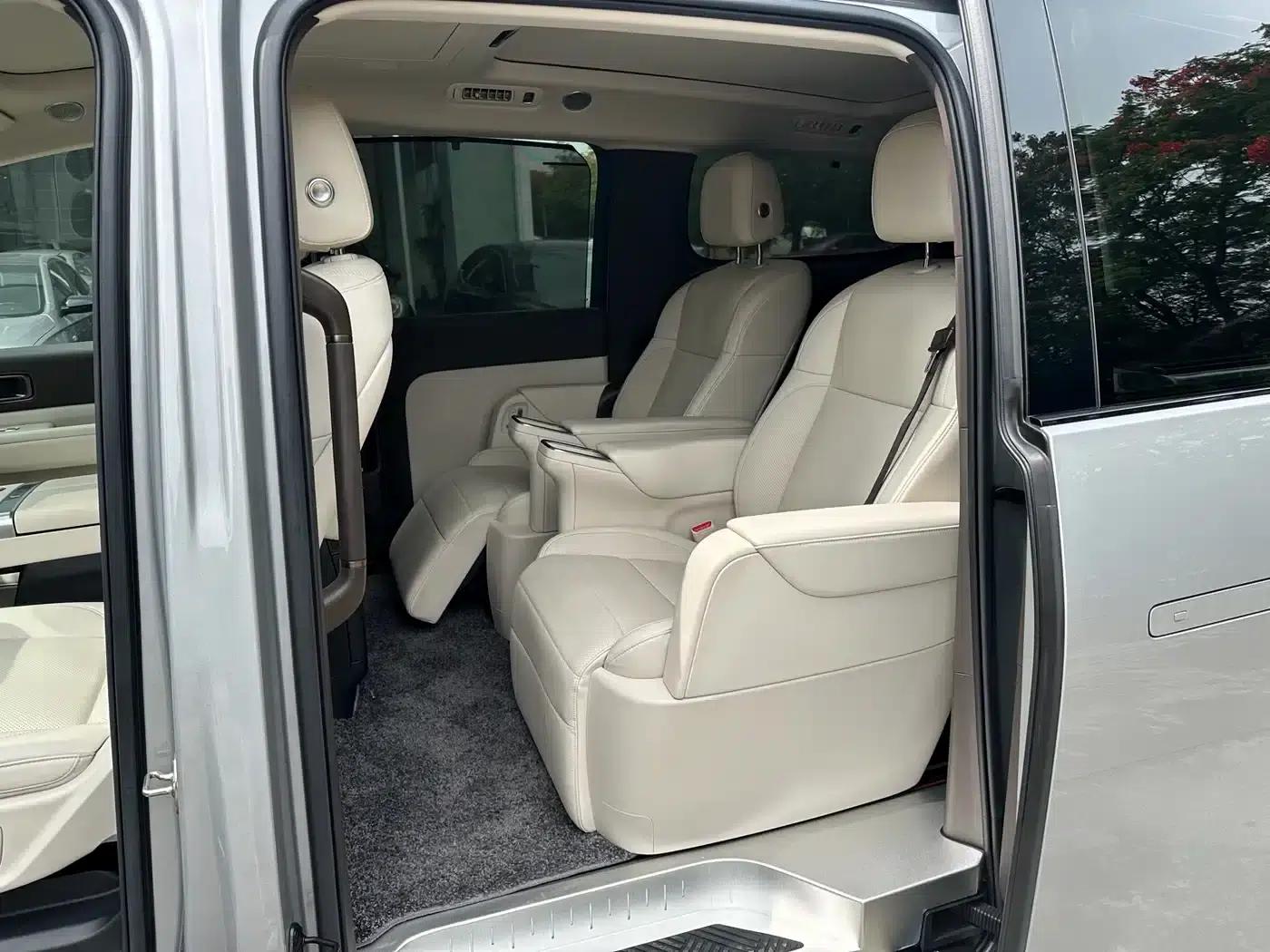 Li Auto MEGA 2024 Ultra — миниатюра 8