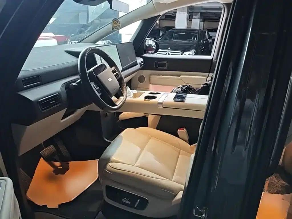 Li Auto MEGA 2024 Ultra — миниатюра 15