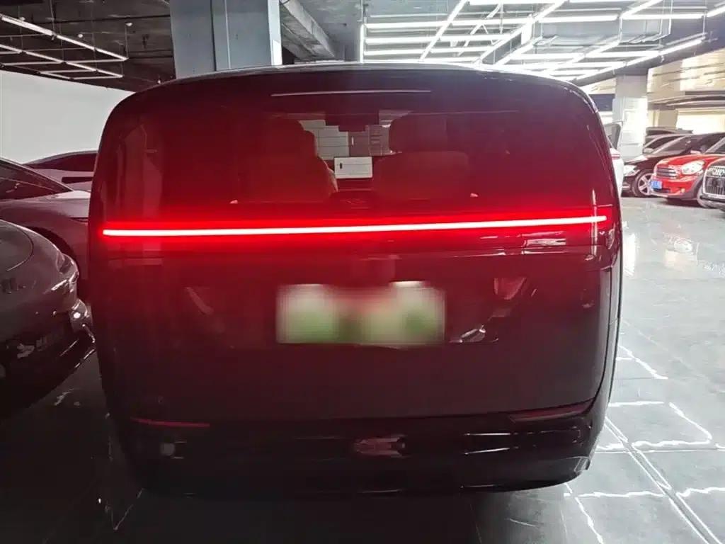 Li Auto MEGA 2024 Ultra — миниатюра 6