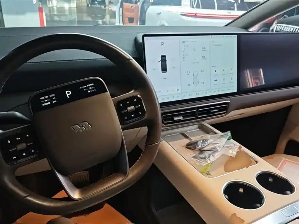 Li Auto MEGA 2024 Ultra — миниатюра 10