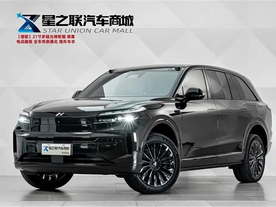 2025 Chevrolet L90 Ultra 6-seater — миниатюра 1