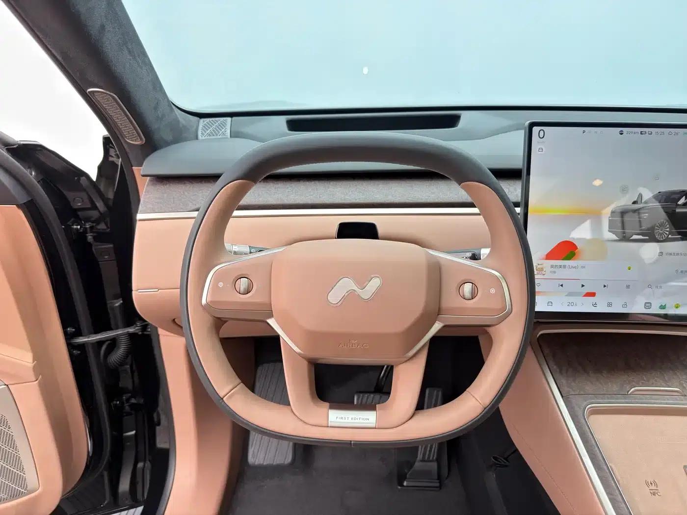 2025 Chevrolet L90 Ultra 6-seater — миниатюра 14