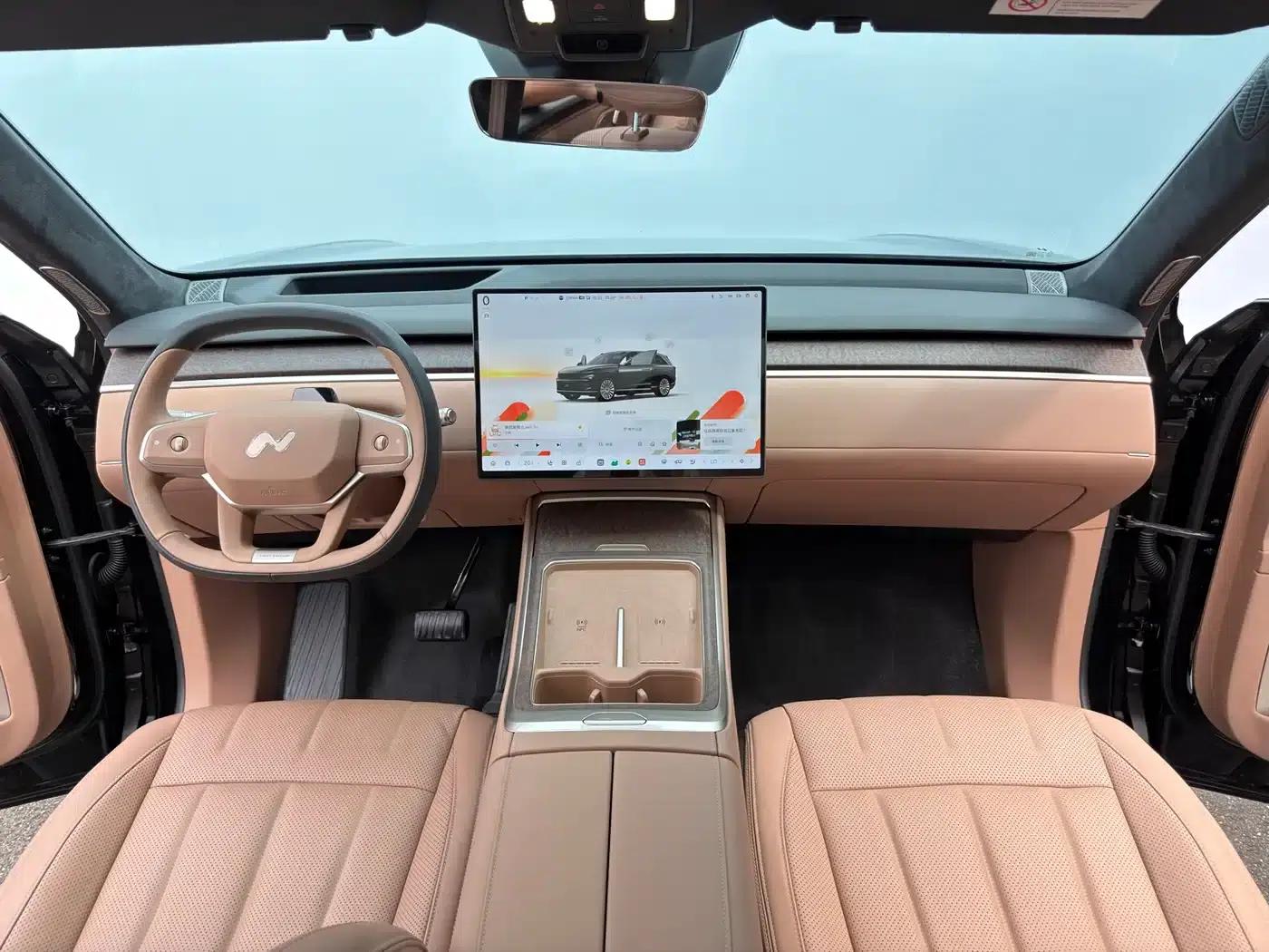 2025 Chevrolet L90 Ultra 6-seater — миниатюра 8