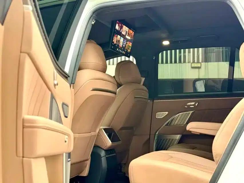 2025 Chevrolet L90 Ultra 6-seater — миниатюра 7