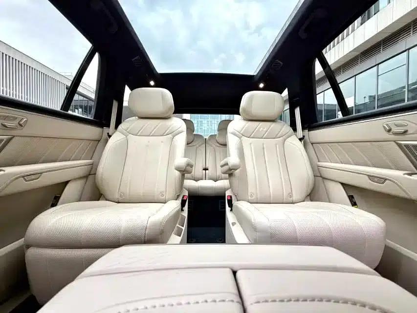 2025 Chevrolet L90 Ultra 6-seater — миниатюра 7