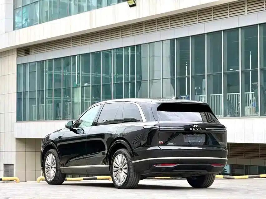 2025 Chevrolet L90 Ultra 6-seater — миниатюра 9
