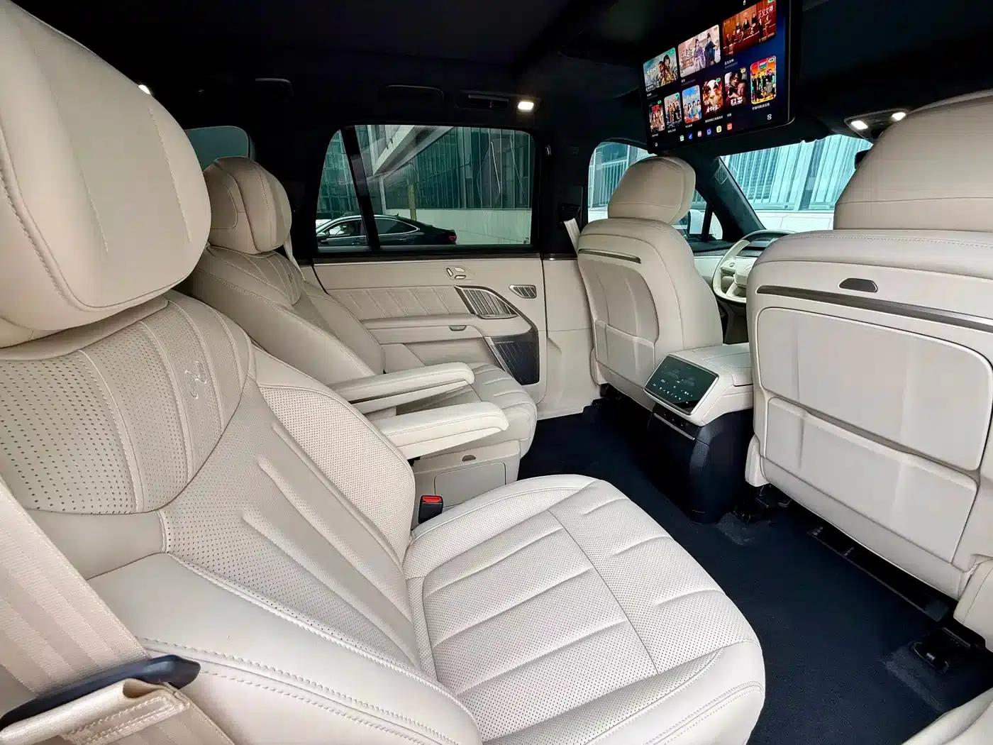 2025 Chevrolet L90 Ultra 6-seater — миниатюра 14