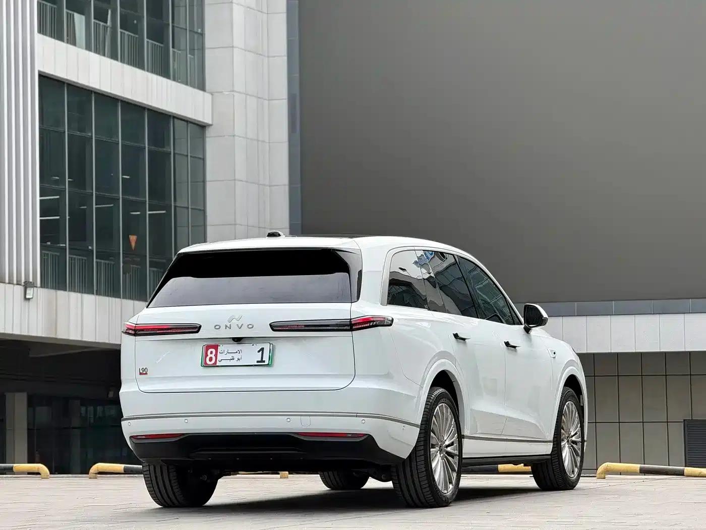 2025 Chevrolet L90 Ultra 6-seater — миниатюра 15