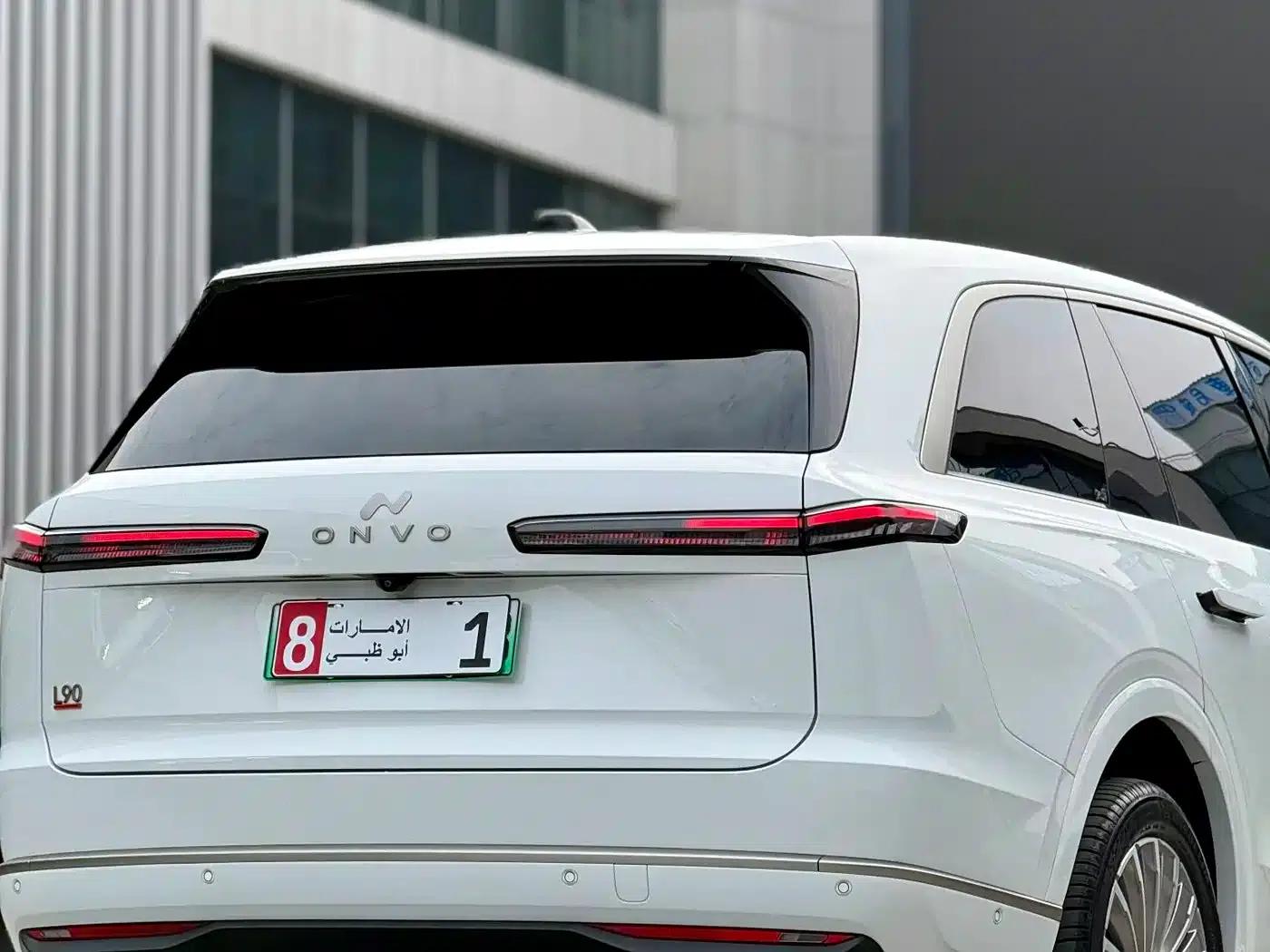 2025 Chevrolet L90 Ultra 6-seater — миниатюра 16