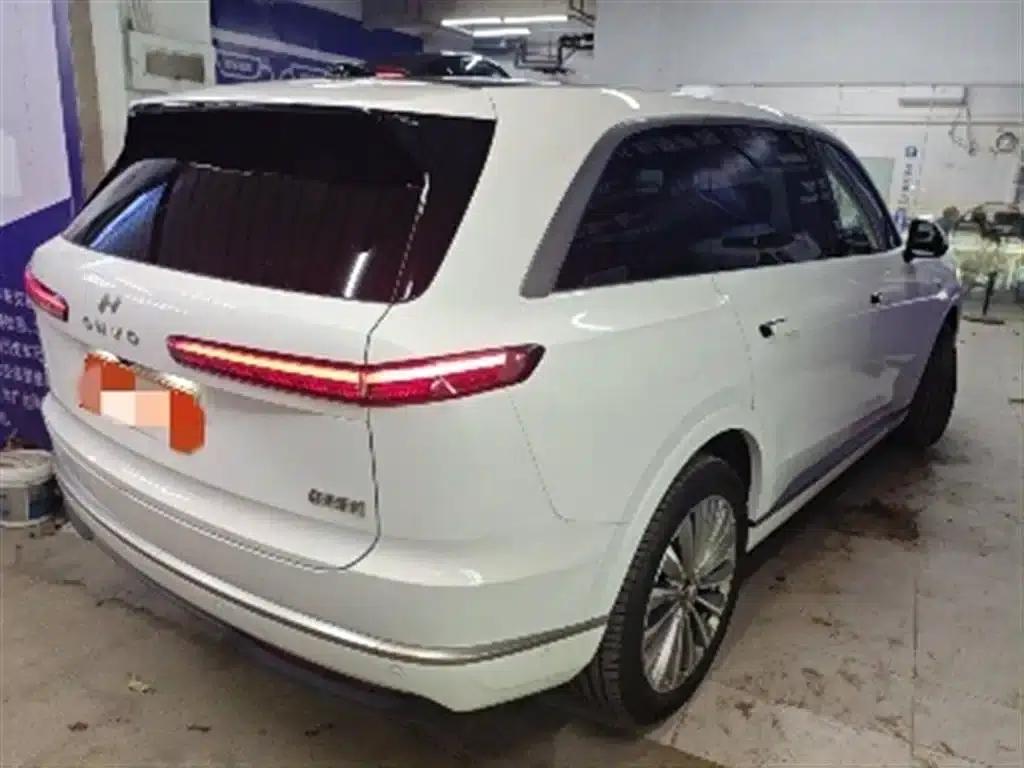 2025 Chevrolet L90 Ultra 6-seater — миниатюра 7