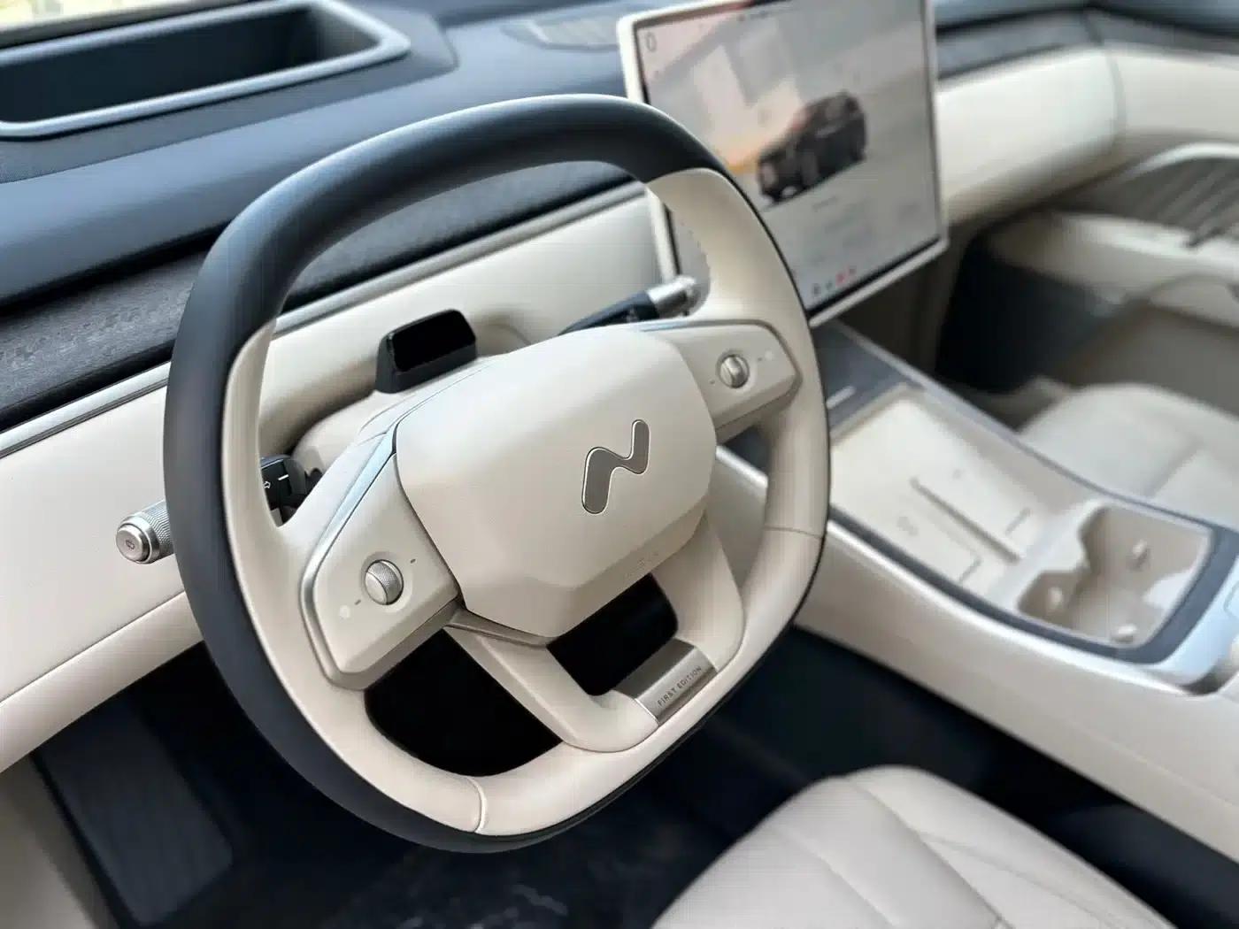 2025 Chevrolet L90 Ultra 6-seater — миниатюра 18