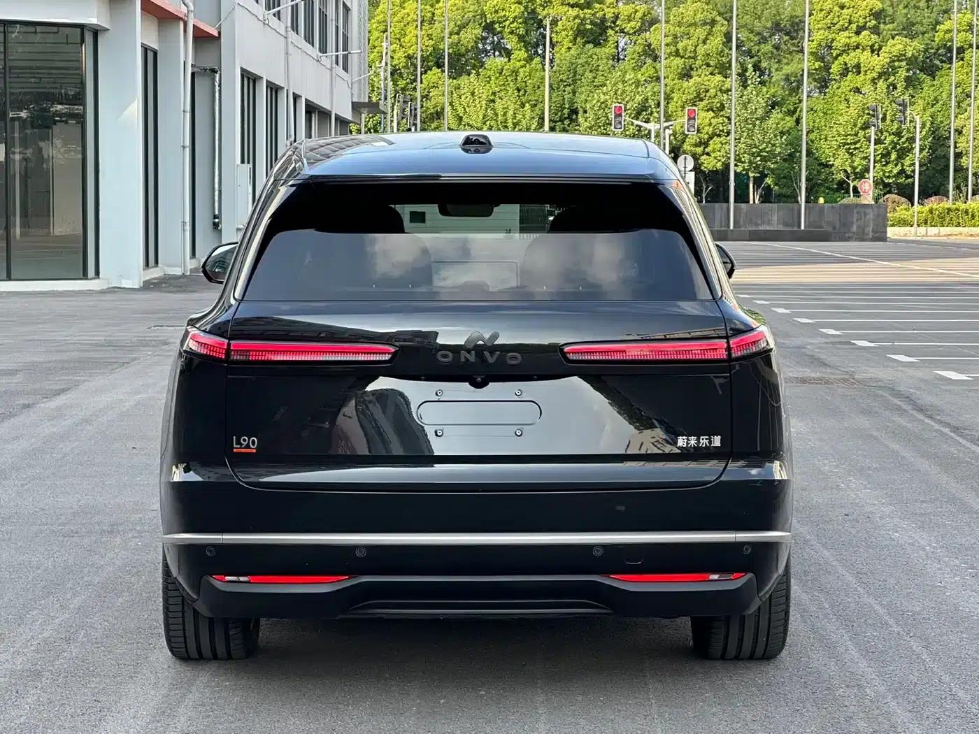 2025 Chevrolet L90 Ultra 6-seater — миниатюра 7