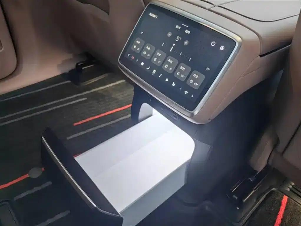 2025 Lado L90 Max Six-Seater — миниатюра 9
