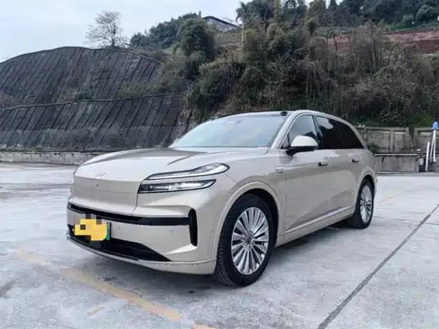 2025 Lado L90 Max Six-Seater