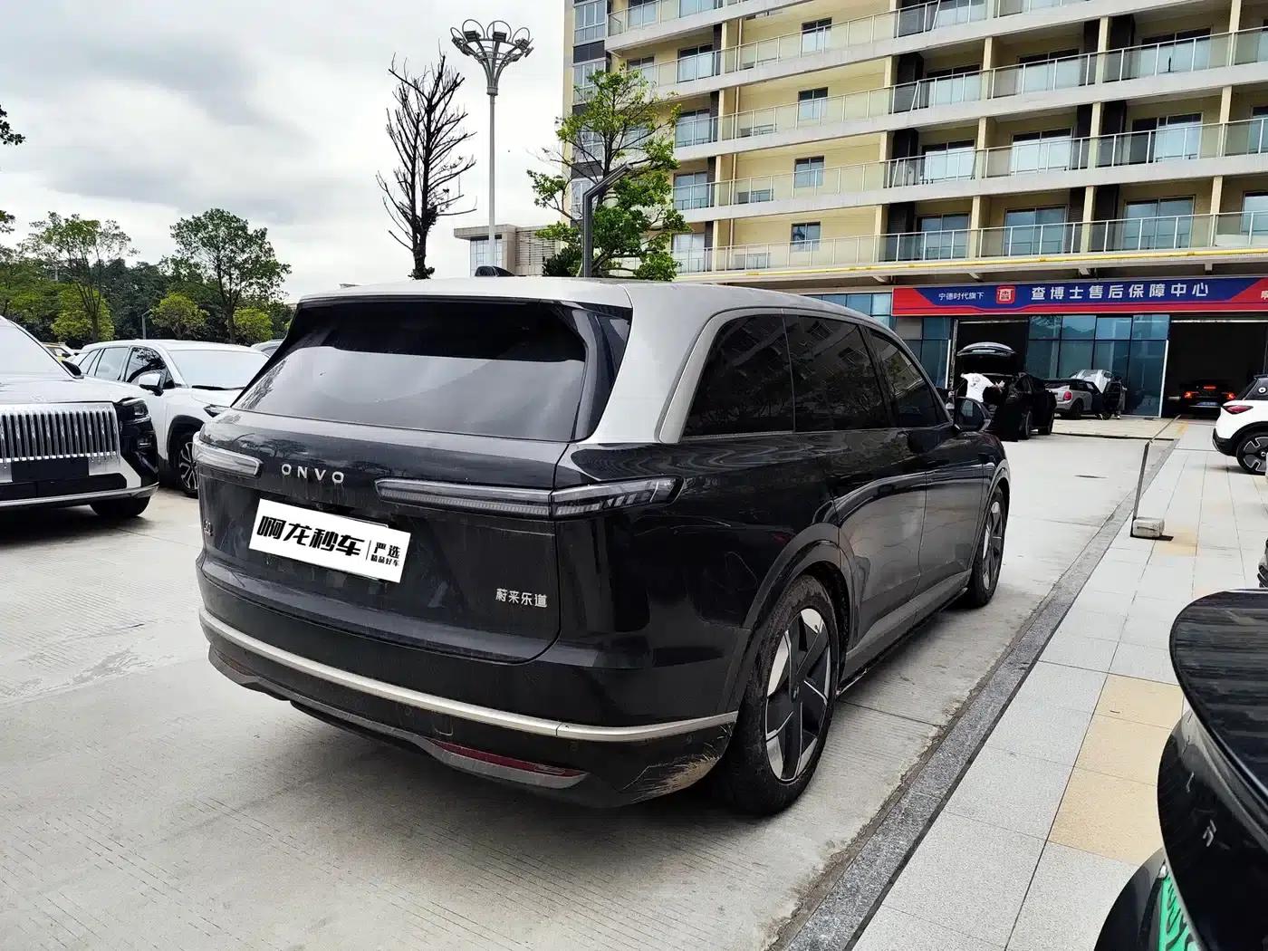 2025 Chevrolet L90 Ultra 6-seater — миниатюра 8