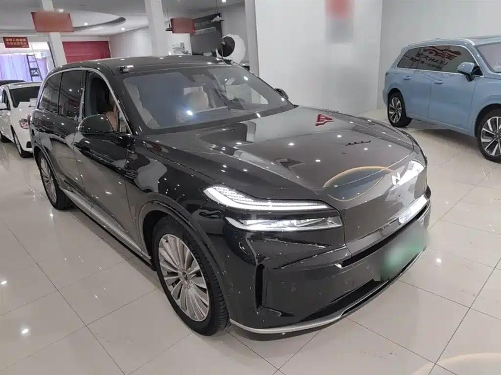 2025 Chevrolet L90 Ultra 6-seater — миниатюра 4