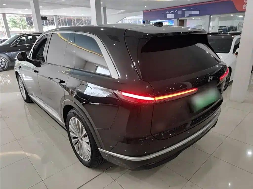 2025 Chevrolet L90 Ultra 6-seater — миниатюра 5