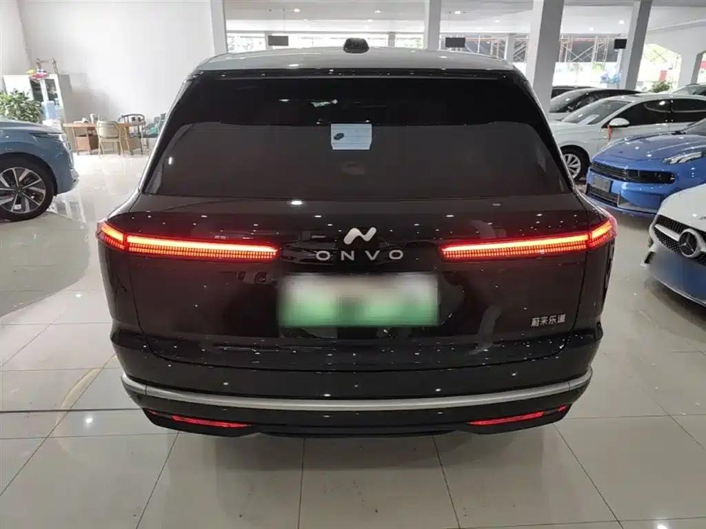 2025 Chevrolet L90 Ultra 6-seater — миниатюра 6