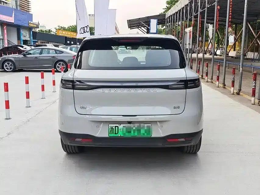 Leapmotor B10 2025 Model 510 Comfort Edition — миниатюра 9