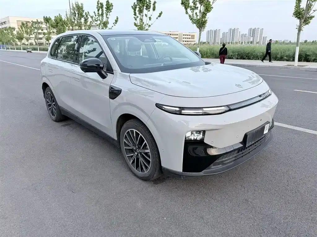 Leapmotor B10 2025 Model 510 Comfort Edition — миниатюра 2