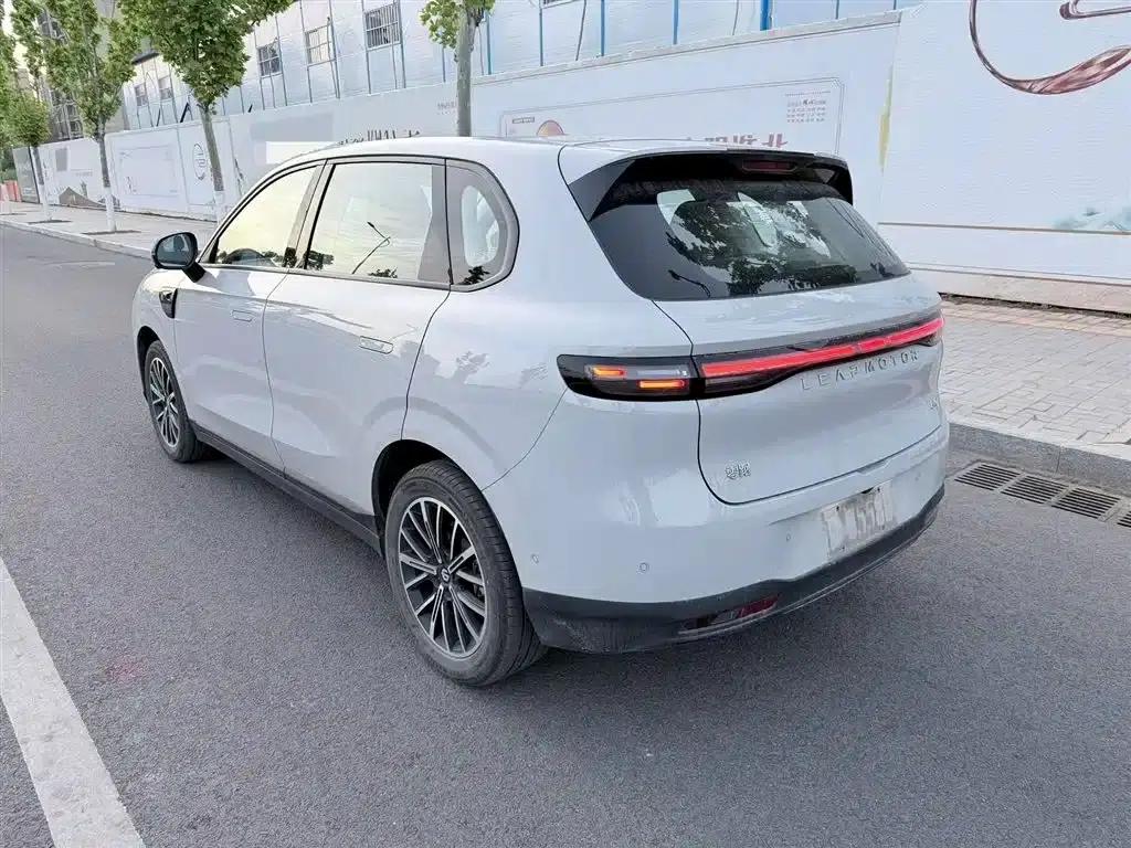 Leapmotor B10 2025 Model 510 Comfort Edition — миниатюра 4
