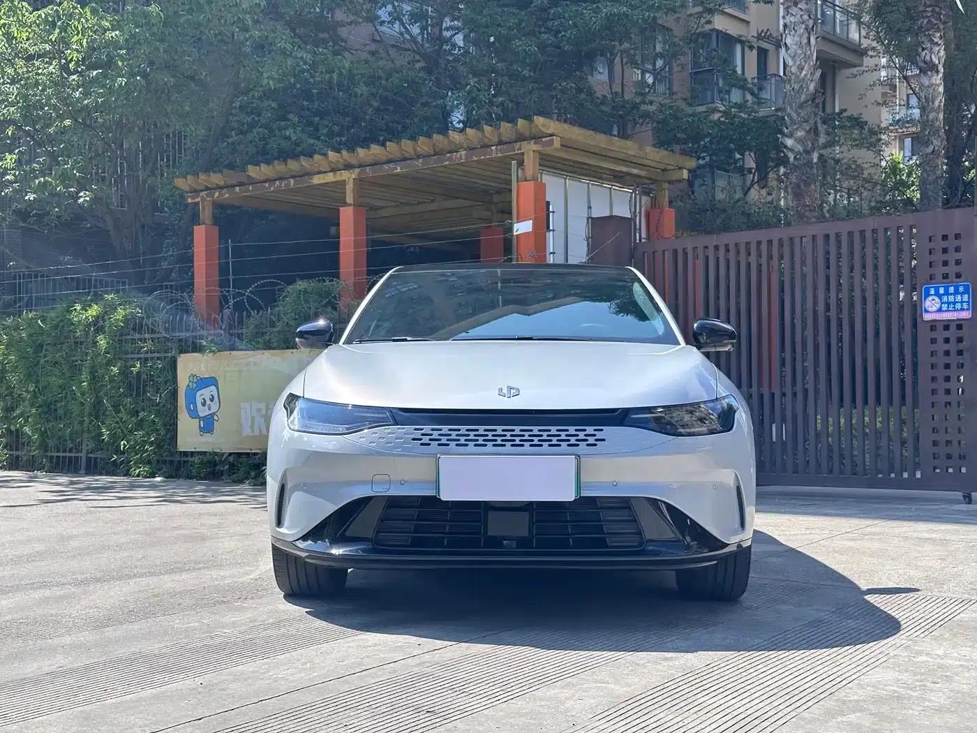 Leapmotor C01 2024 Range Extended 316 Premium Edition — миниатюра 2