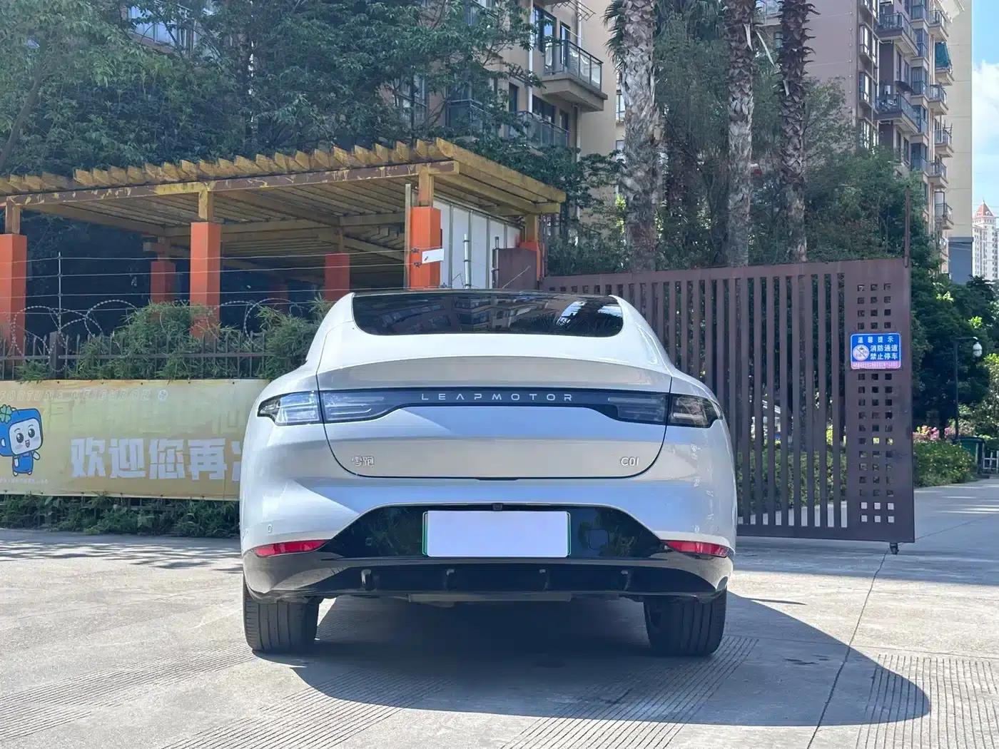 Leapmotor C01 2024 Range Extended 316 Premium Edition — миниатюра 15