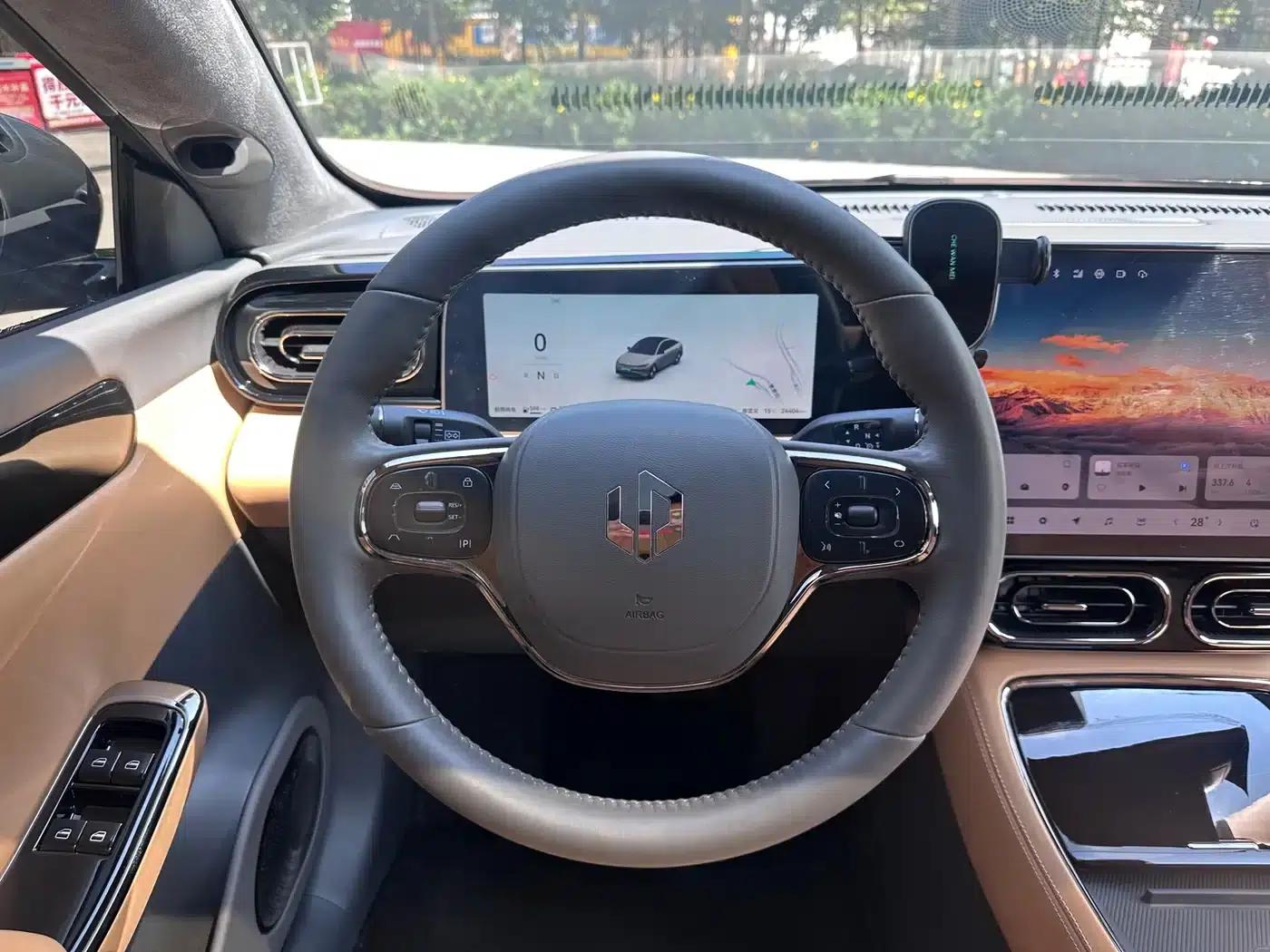 Leapmotor C01 2024 Range Extended 316 Premium Edition — миниатюра 10