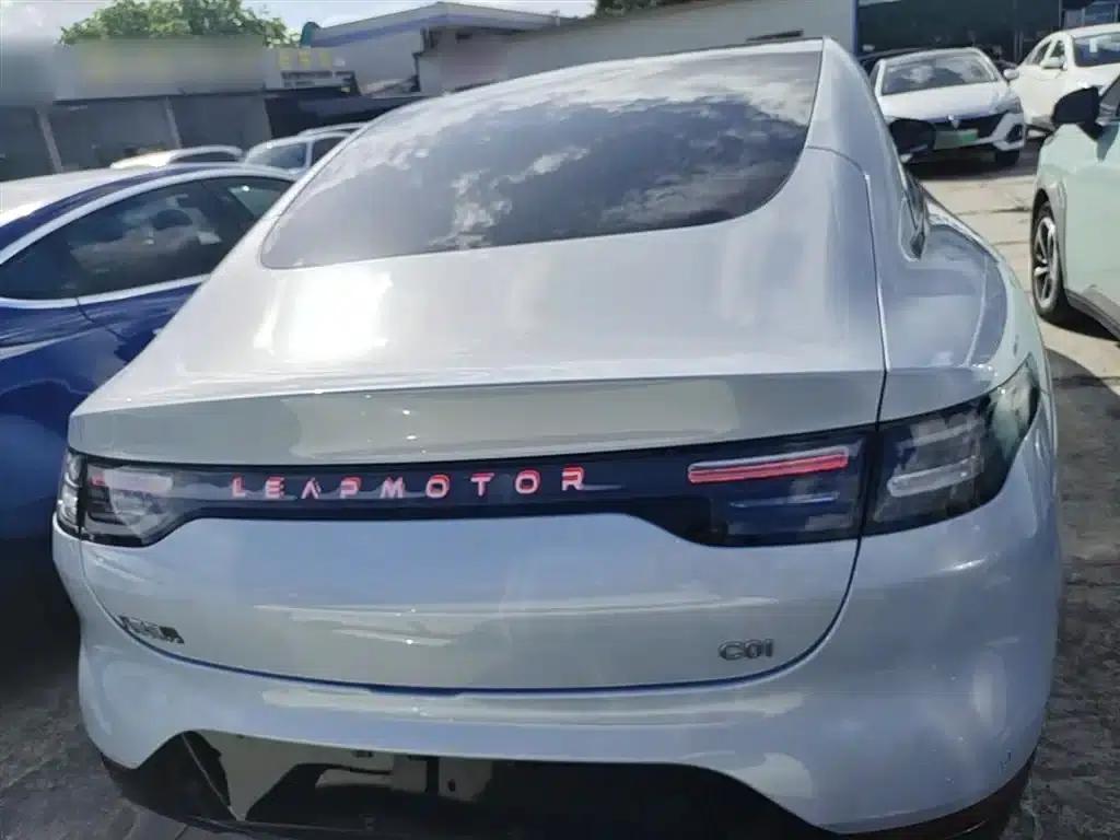 Leapmotor C01 2024 Pure Electric 525 Comfort Edition — миниатюра 6
