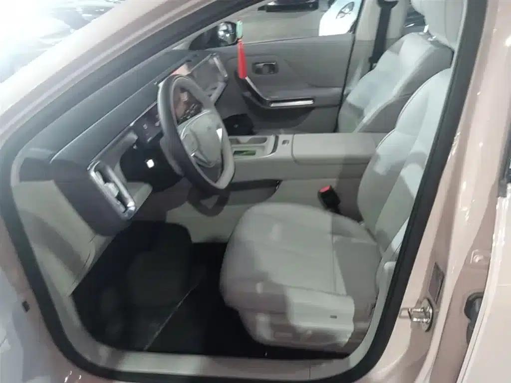 Leapmotor B01 2025 650 Enjoy Edition — миниатюра 15